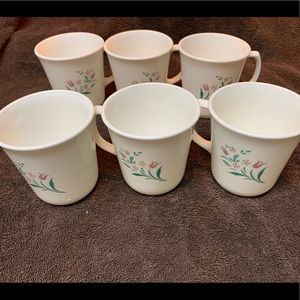 6 beautiful Corelle Rosemarie pattern tea or coffee cups